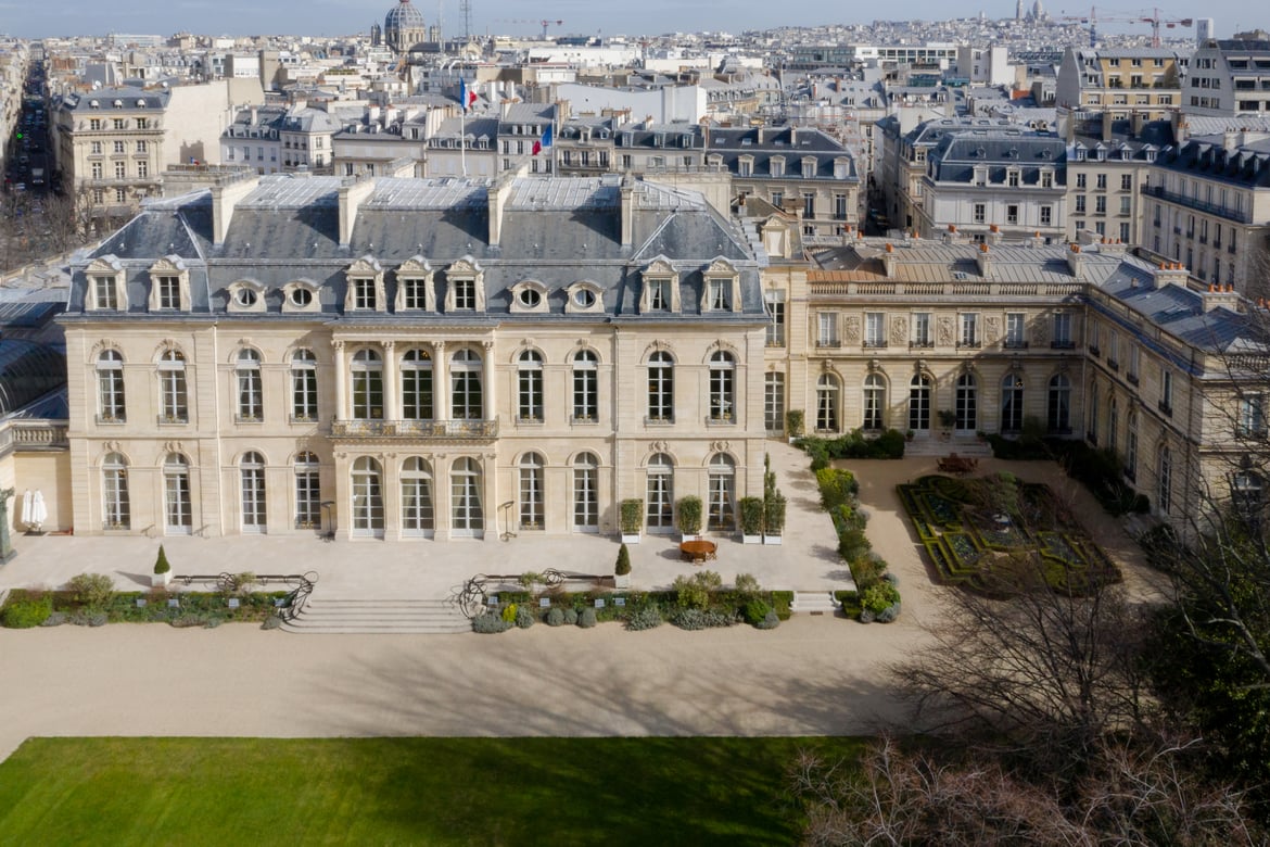Vue aérienne du palais de l'Elysée depuis le parc