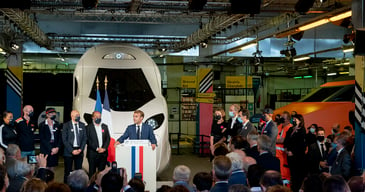 Célébration des 40 ans du TGV et dévoilement du TGV du futur.