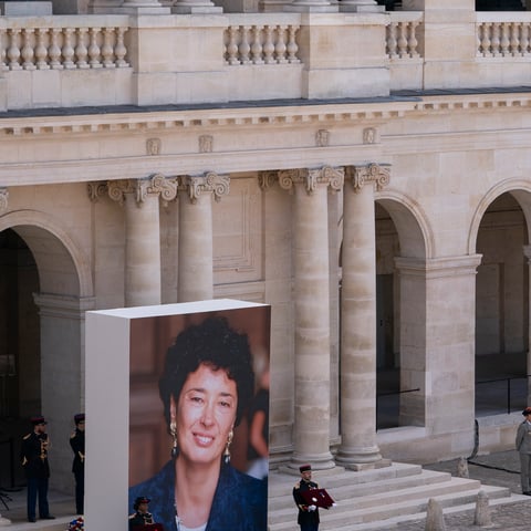 2022-06-01 (223607) Invalides, hommage national à Françoise RU