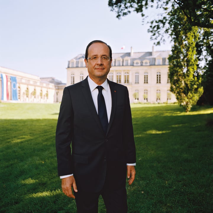 Official portrait: François Hollande