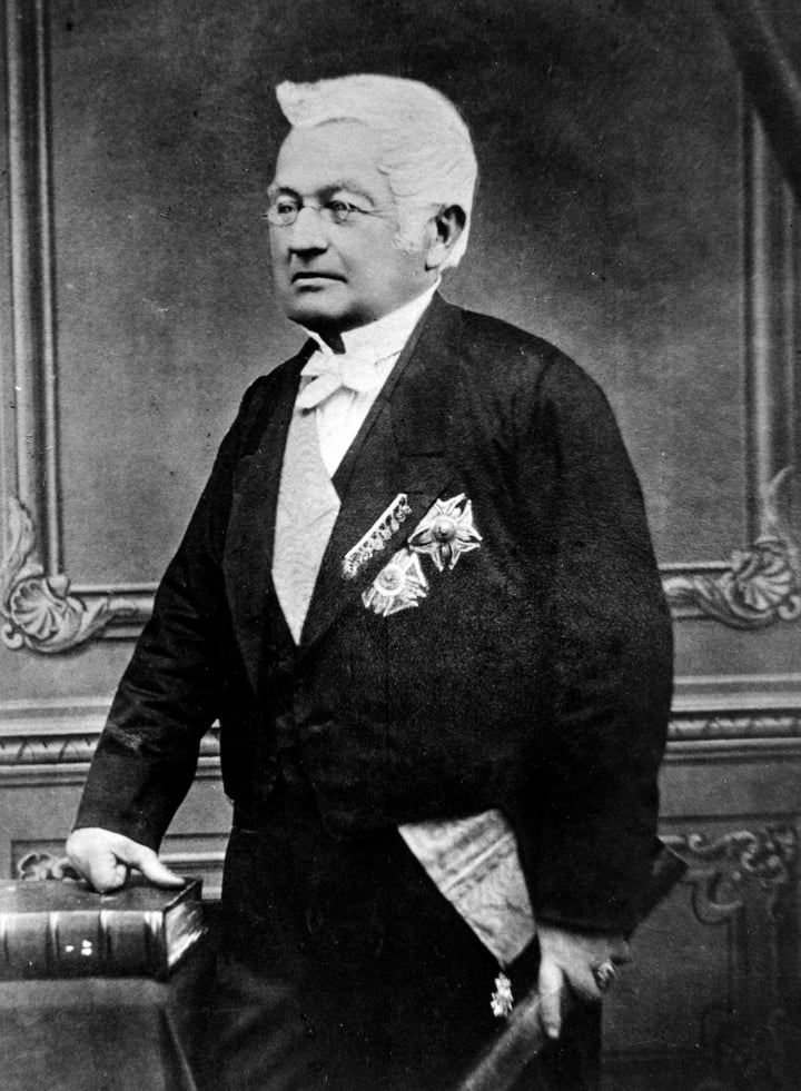 Official portrait: Adolphe Thiers